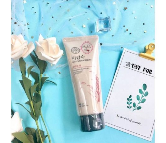 the face shop rice water bright cleansing foam